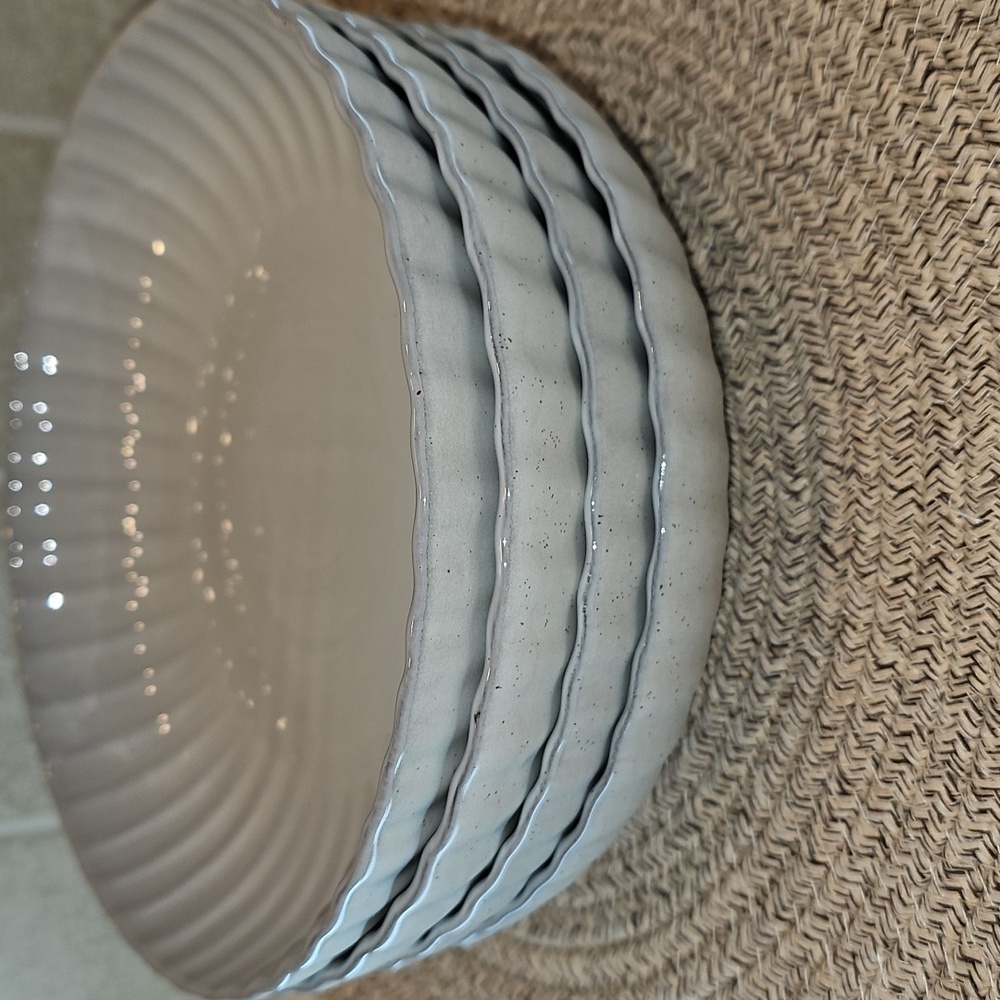 New Set Of 4 Hearth & Hand Scalloped Edge Stoneware Pasta/Grain Bowls
